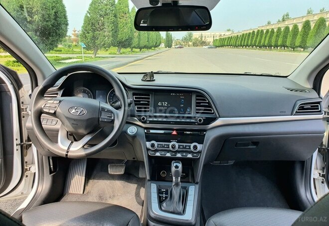 Hyundai Elantra 2019, 95,000 km - 1.6 l - Gəncə