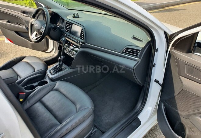Hyundai Elantra 2019, 95,000 km - 1.6 l - Gəncə