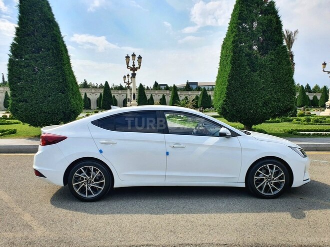 Hyundai Elantra 2019, 95,000 km - 1.6 l - Gəncə