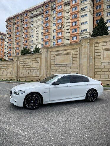 BMW 520 2015, 220,000 km - 2.0 l - Bakı