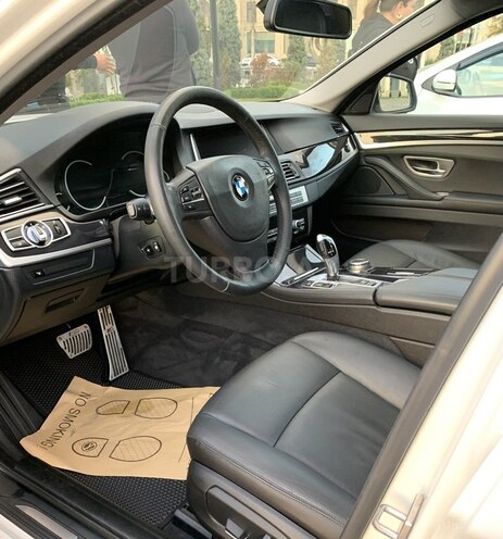 BMW 520 2015, 220,000 km - 2.0 l - Bakı