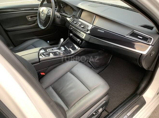 BMW 520 2015, 220,000 km - 2.0 l - Bakı