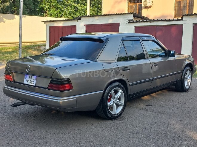 Mercedes E 290 1987, 220,000 km - 2.9 л - Ağstafa