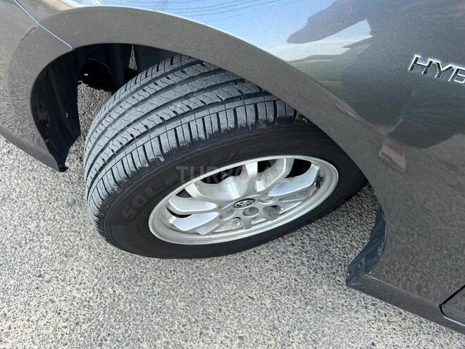 Toyota Prius 2016, 310,000 km - 1.8 л - Bakı