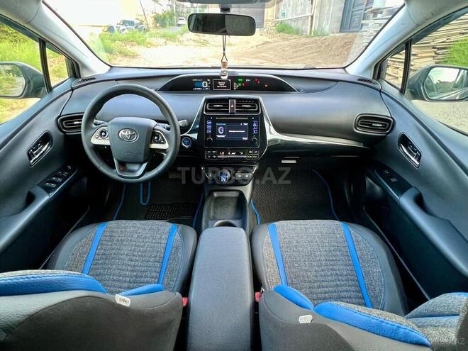 Toyota Prius 2016, 310,000 km - 1.8 л - Bakı