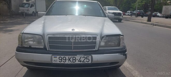 Mercedes C 240 1995, 200,000 km - 2.4 л - Sumqayıt