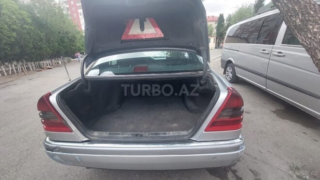 Mercedes C 240 1995, 200,000 km - 2.4 л - Sumqayıt