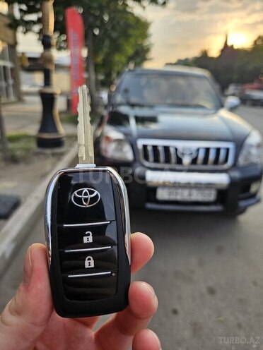 Toyota Land Cruiser Prado 2006, 278,560 km - 2.7 л - Gəncə