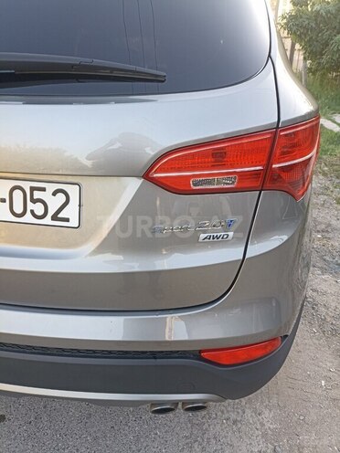 Hyundai Santa Fe 2013, 96,700 km - 2.0 l - Salyan