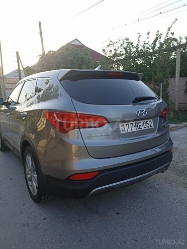 Hyundai Santa Fe 2013, 96,700 km - 2.0 l - Salyan