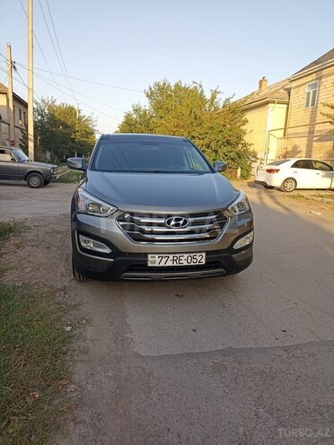Hyundai Santa Fe 2013, 96,700 km - 2.0 l - Salyan