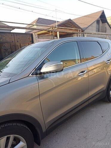 Hyundai Santa Fe 2013, 96,700 km - 2.0 l - Salyan