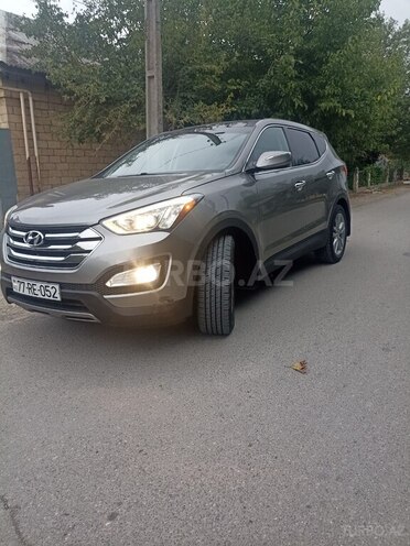Hyundai Santa Fe 2013, 96,700 km - 2.0 l - Salyan