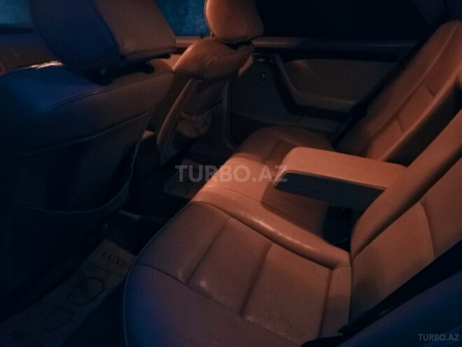 Mercedes C 200 1995, 243,464 km - 2.0 l - Zaqatala