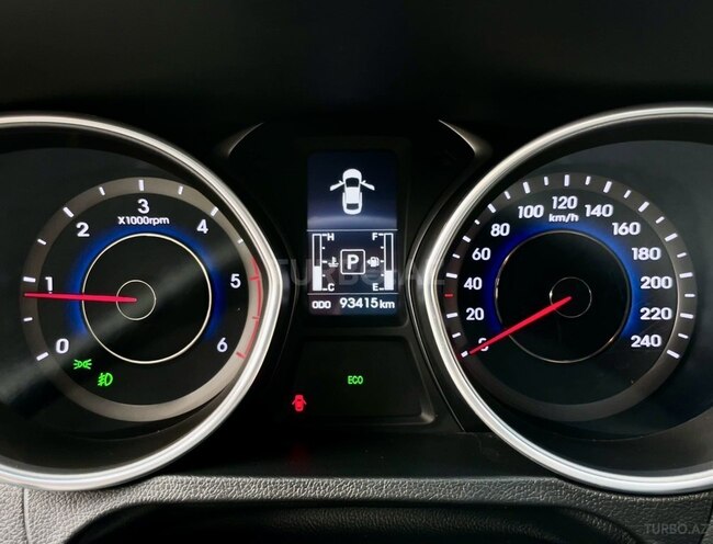 Hyundai Avante 2015, 93,000 km - 1.6 l - Bakı