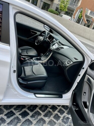 Hyundai Avante 2015, 93,000 km - 1.6 l - Bakı