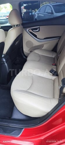 Hyundai Elantra 2015, 106,056 km - 1.8 l - Bakı