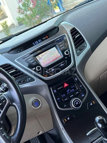 Hyundai Elantra 2015, 106,056 km - 1.8 l - Bakı