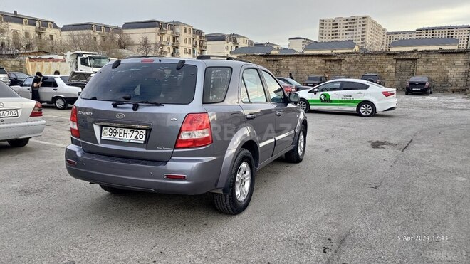 Kia Sorento 2005, 320,000 km - 3.5 l - Xırdalan