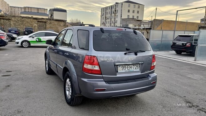 Kia Sorento 2005, 320,000 km - 3.5 l - Xırdalan