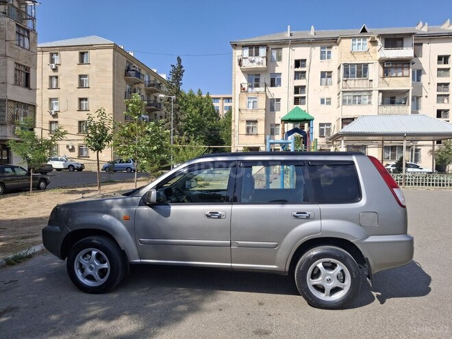 Nissan X-Trail 2002, 257,000 km - 2.0 l - Bakı