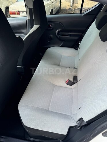 Toyota Aqua 2016, 46,768 km - 1.5 л - Bakı