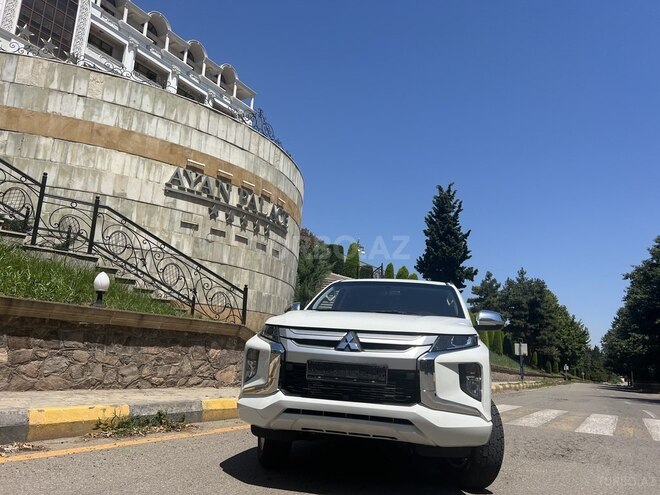 Mitsubishi L200 2020, 214,500 km - 2.4 l - Bakı