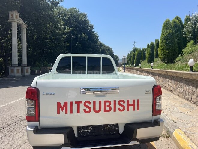 Mitsubishi L200 2020, 214,500 km - 2.4 l - Bakı