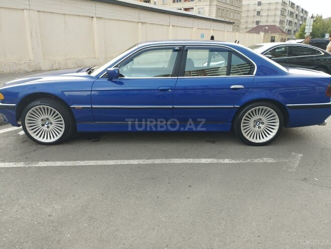 BMW 730 2001, 294,000 km - 3.0 л - Bakı
