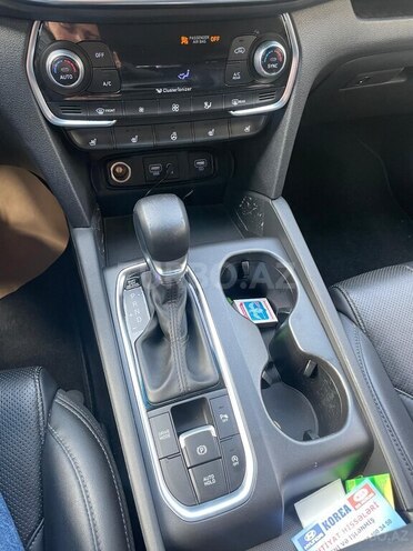 Hyundai Santa Fe-8