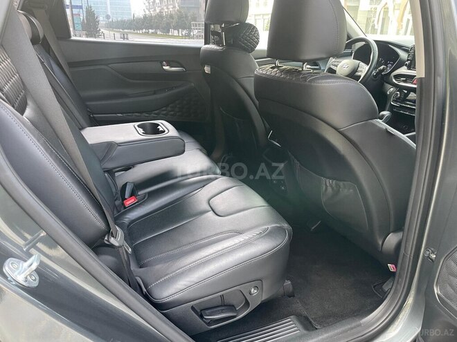 Hyundai Santa Fe-9