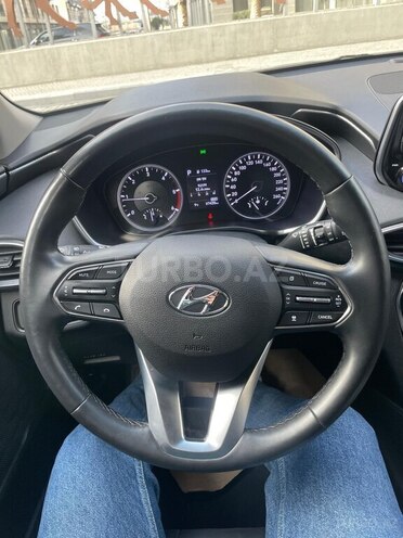 Hyundai Santa Fe-6