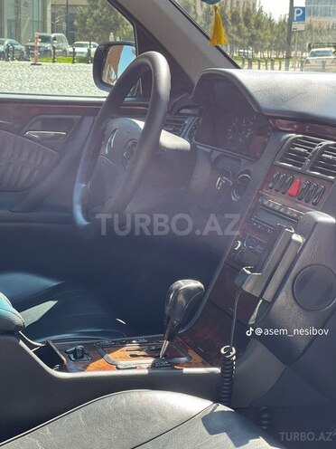 Mercedes E 220 d 2000, 391,000 km - 2.2 l - Bakı