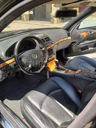 Mercedes E 500 2002, 213,000 km - 5.0 l - Biləsuvar