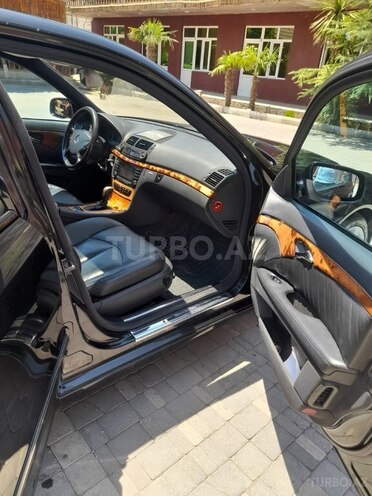 Mercedes E 500 2002, 213,000 km - 5.0 l - Biləsuvar