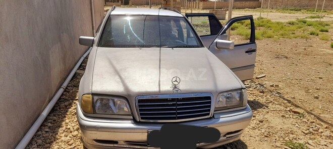 Mercedes C 200 2000, 483,000 km - 2.0 l - Bakı