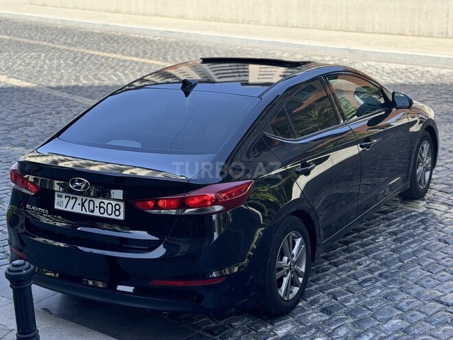Hyundai Elantra 2018, 60,900 km - 2.0 l - Bakı