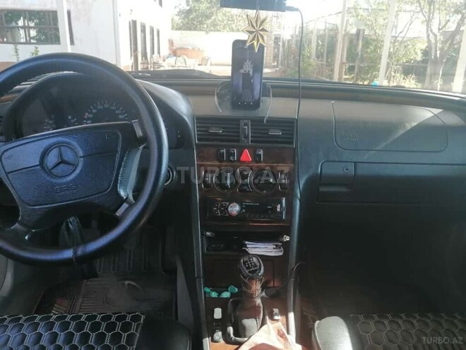 Mercedes C 200 1997, 996,000 km - 2.0 l - Göyçay