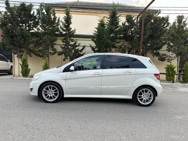 Mercedes B 170 2008, 110,000 km - 1.7 л - Bakı