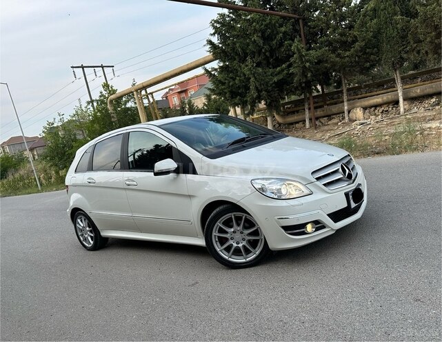 Mercedes B 170 2008, 110,000 km - 1.7 л - Bakı