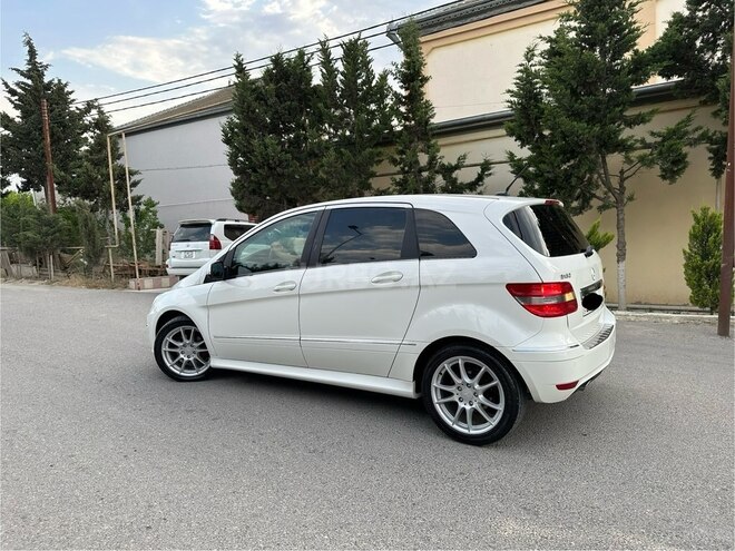 Mercedes B 170 2008, 110,000 km - 1.7 л - Bakı