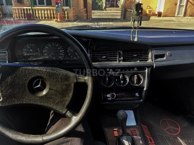 Mercedes 190 1993, 276,000 km - 2.0 l - Gəncə