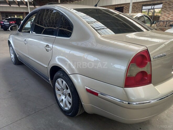 Volkswagen Passat 2004, 202,400 km - 1.8 l - Gəncə