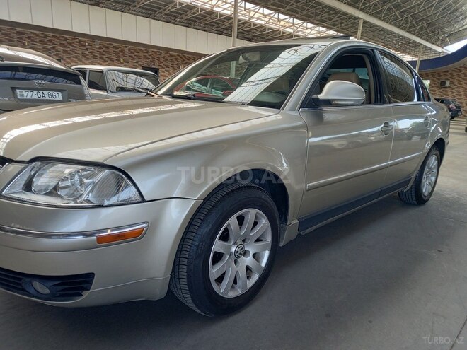 Volkswagen Passat 2004, 202,400 km - 1.8 l - Gəncə
