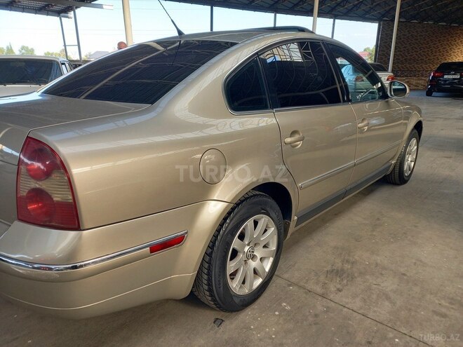 Volkswagen Passat 2004, 202,400 km - 1.8 l - Gəncə