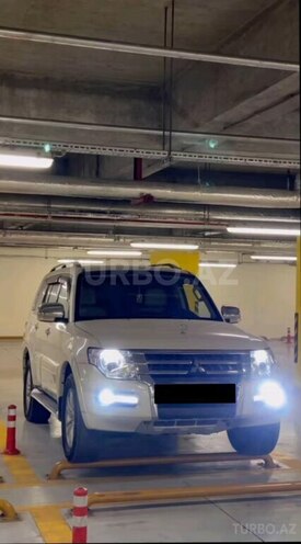 Mitsubishi Pajero 2007, 220,000 km - 3.0 л - Gəncə