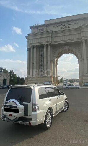 Mitsubishi Pajero 2007, 220,000 km - 3.0 л - Gəncə
