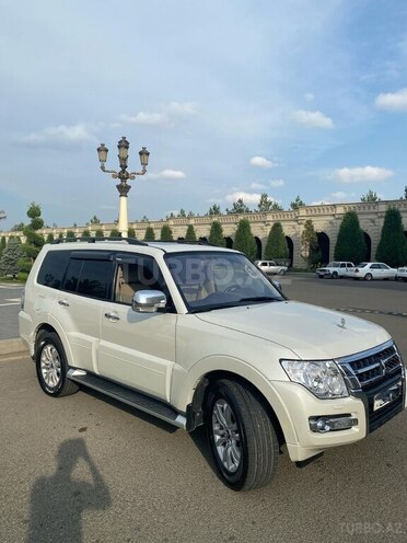 Mitsubishi Pajero 2007, 220,000 km - 3.0 л - Gəncə