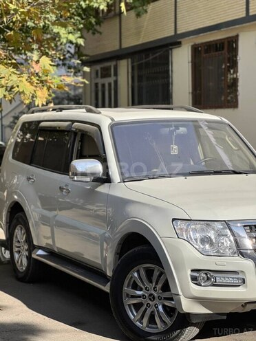 Mitsubishi Pajero 2007, 220,000 km - 3.0 л - Gəncə