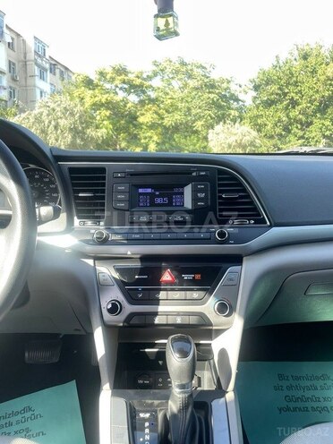 Hyundai Elantra 2017, 144,841 km - 2.0 l - Bakı